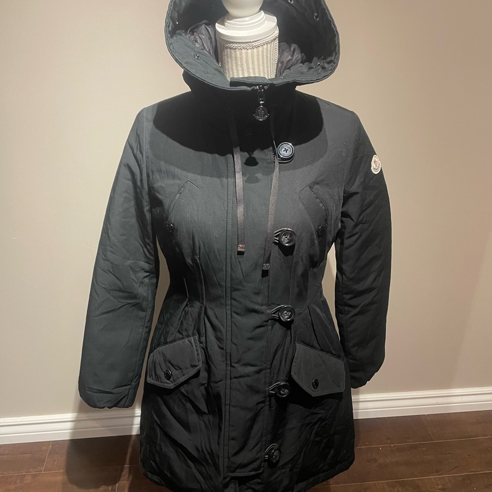 Women's MONCLER Aredhel Down Puffer Jacket Parka Coat Hooded . Size 0-XS